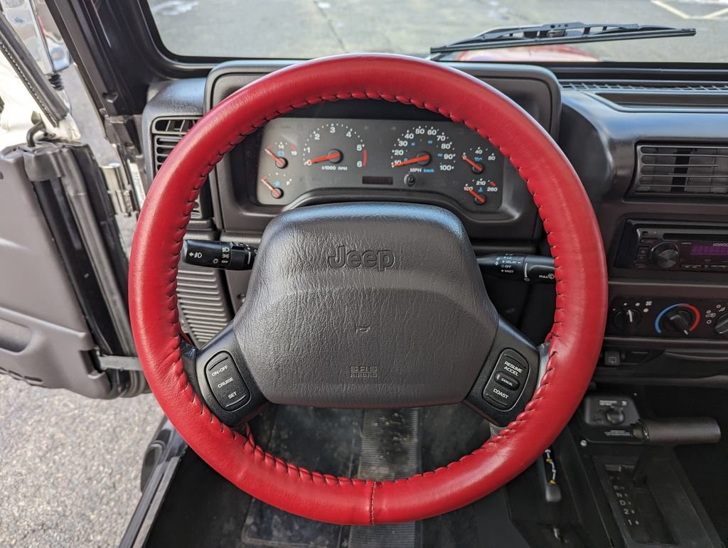 Used 2002 Jeep Wrangler Sahara AWD/4WD image 15