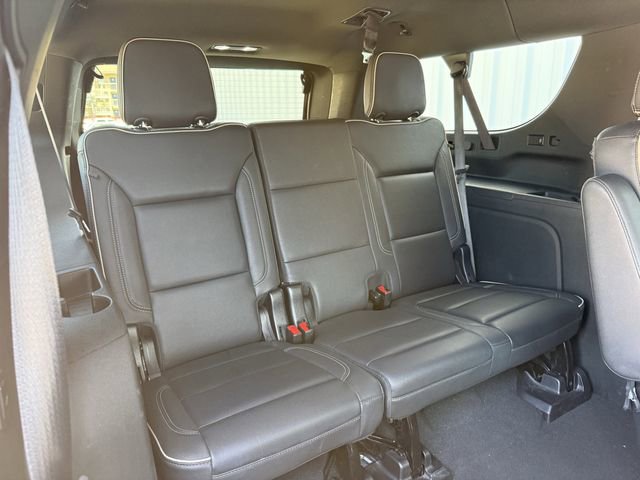 Used 2023 Chevrolet Suburban Premier AWD/4WD image 33