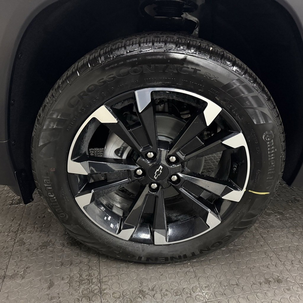 New 2026 Chevrolet Equinox RS w/ LPO, Floor Liner Package image 10