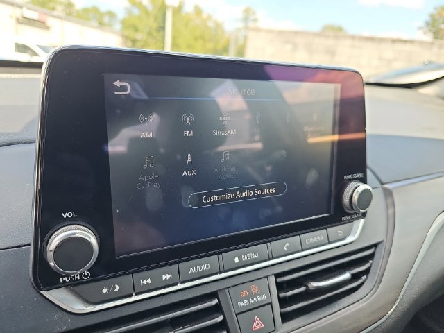 Used 2024 Nissan Altima 2.5 SV FWD image 19