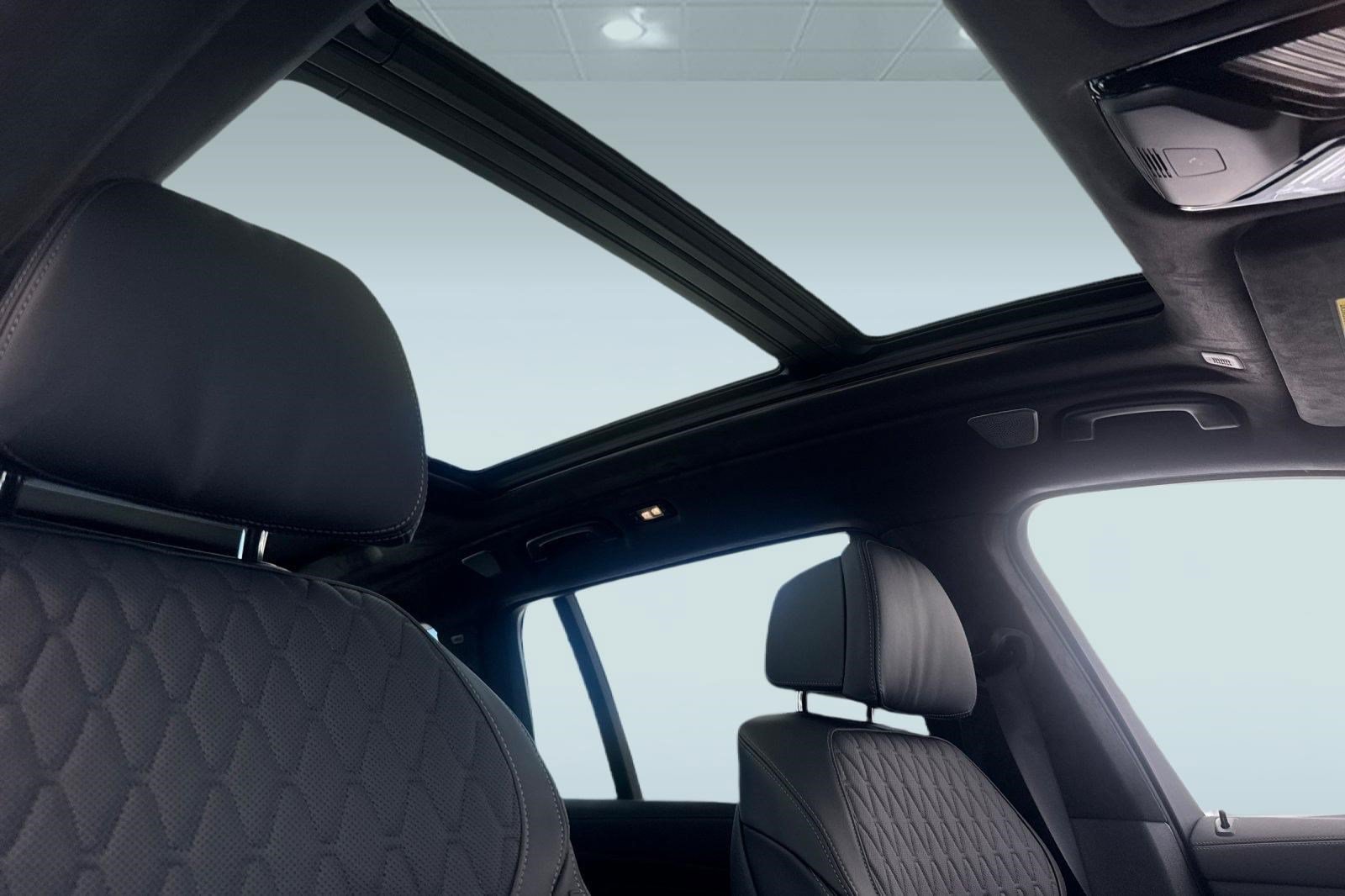 New 2027 BMW X7 M60i AWD/4WD image 20