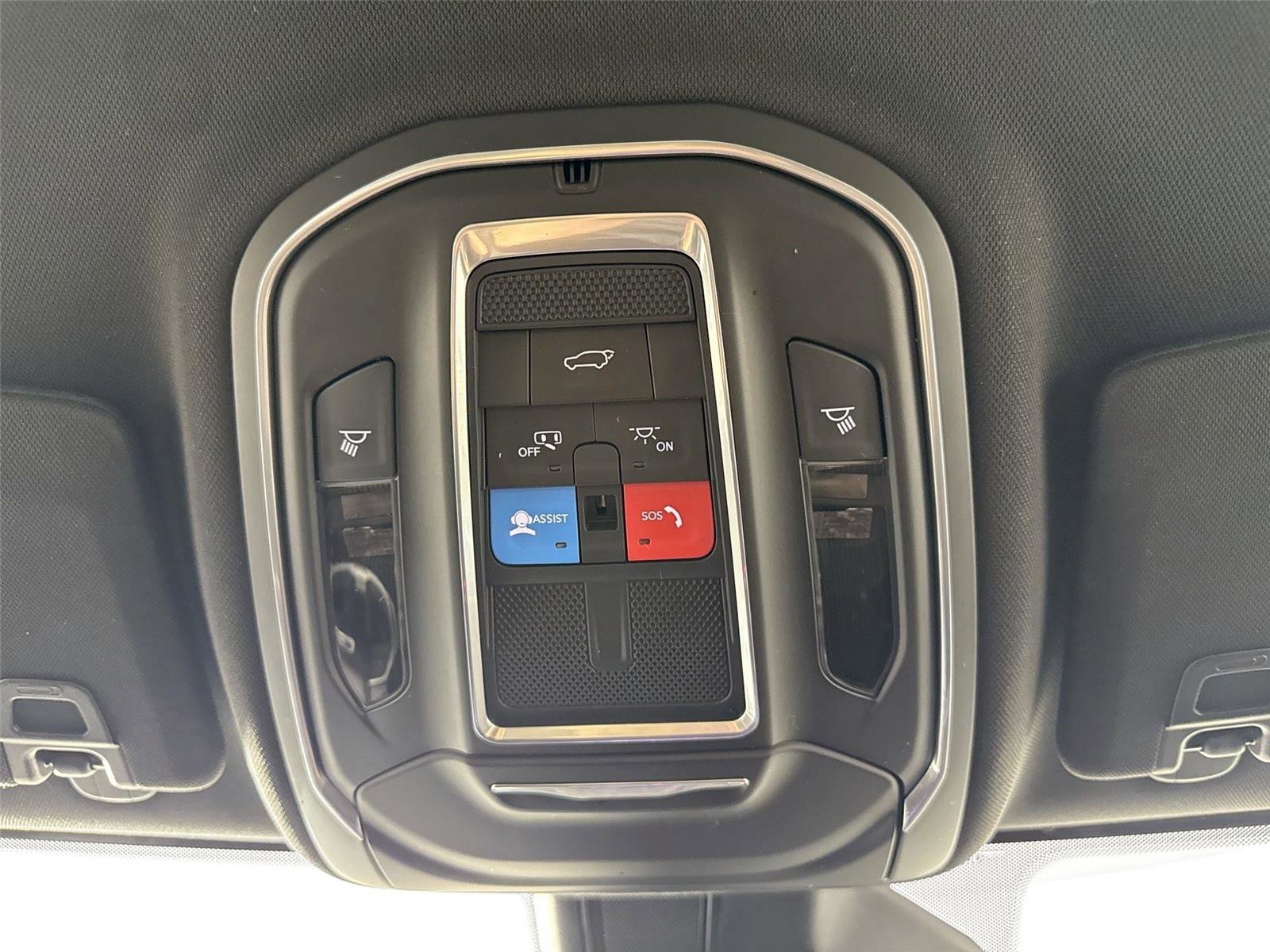 Used 2021 Jeep Grand Cherokee L Laredo AWD/4WD image 6