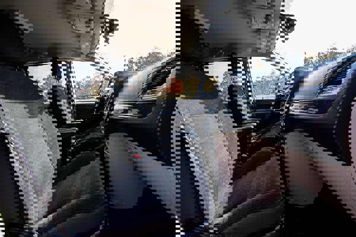 Used 2019 Dodge Grand Caravan SE w/ UConnect Hands-Free Group image 19