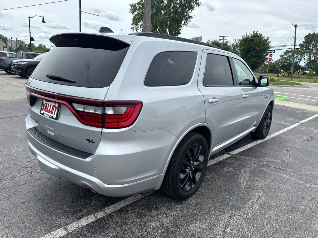Used 2023 Dodge Durango R/T RWD image 11
