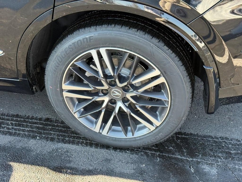 Certified 2026 Acura MDX w/ Advance Package AWD/4WD image 5