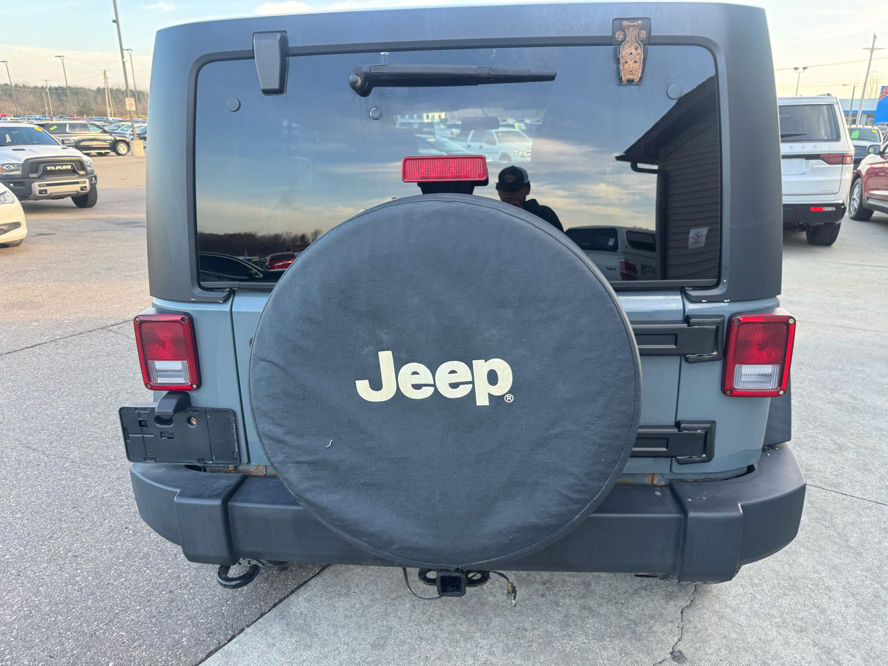 Used 2014 Jeep Wrangler Unlimited Sport w/ Dual Top Group image 6