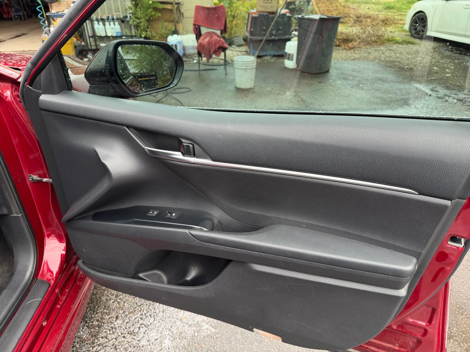 Used 2018 Toyota Camry SE w/ Moonroof Package FWD image 17