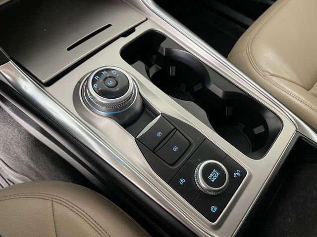 Used 2020 Ford Explorer XLT w/ Equipment Group 202A image 9