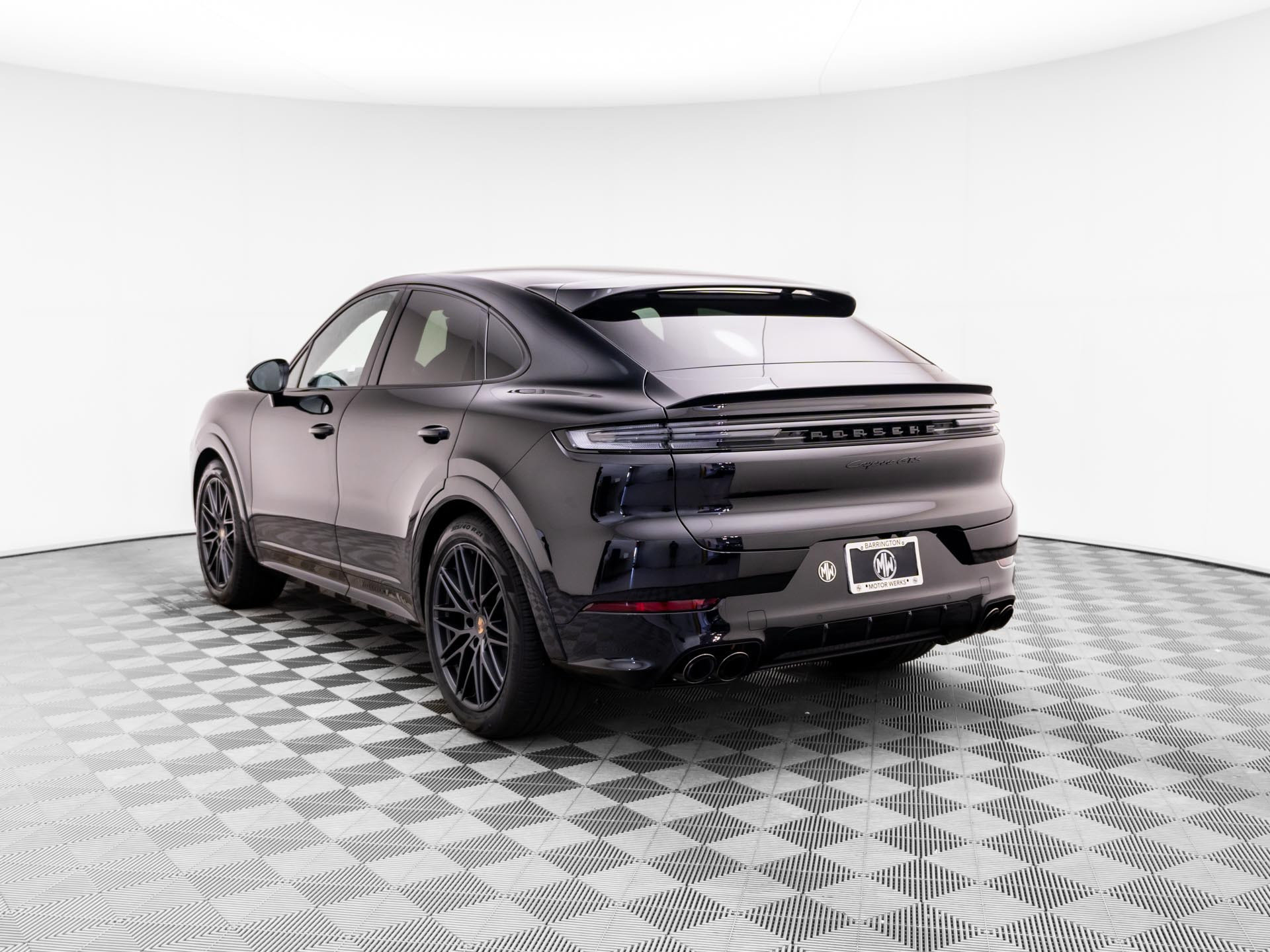 New 2027 Porsche Cayenne GTS AWD/4WD image 3