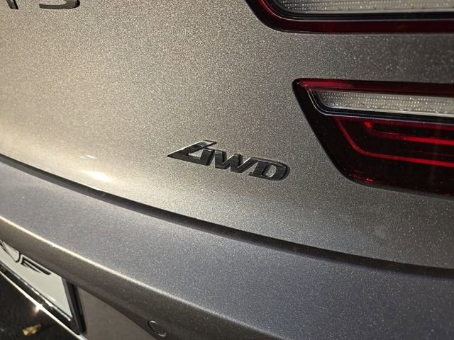 Used 2025 Genesis G80 2.5T image 12