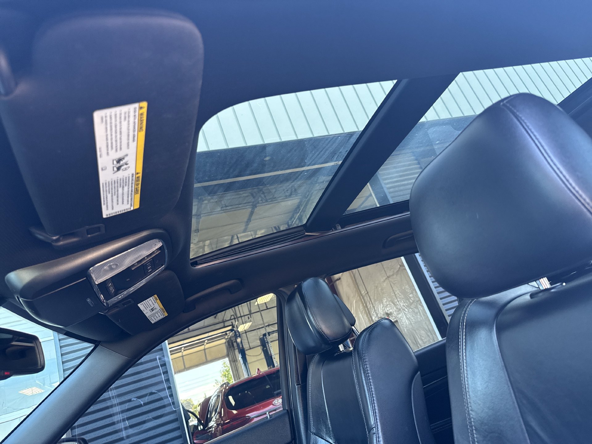 Used 2015 Jeep Grand Cherokee Limited AWD/4WD image 17
