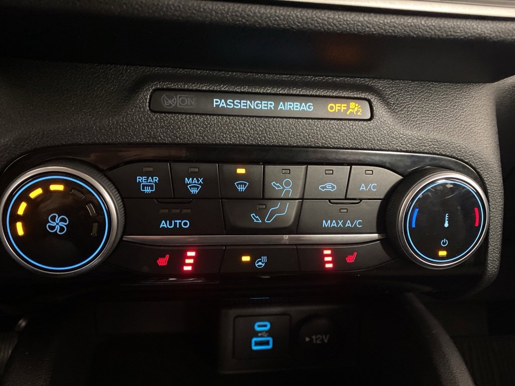 Used 2022 Ford Escape SE w/ Cold Weather Package image 5