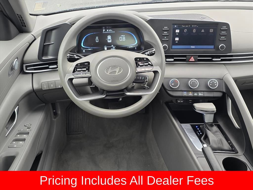 Certified 2024 Hyundai Elantra SE FWD image 11