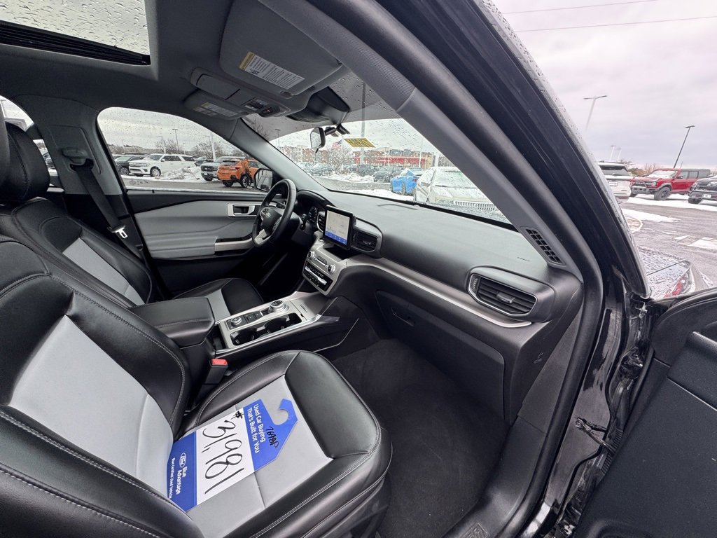 Certified 2023 Ford Explorer XLT w/ Equipment Group 202A image 19