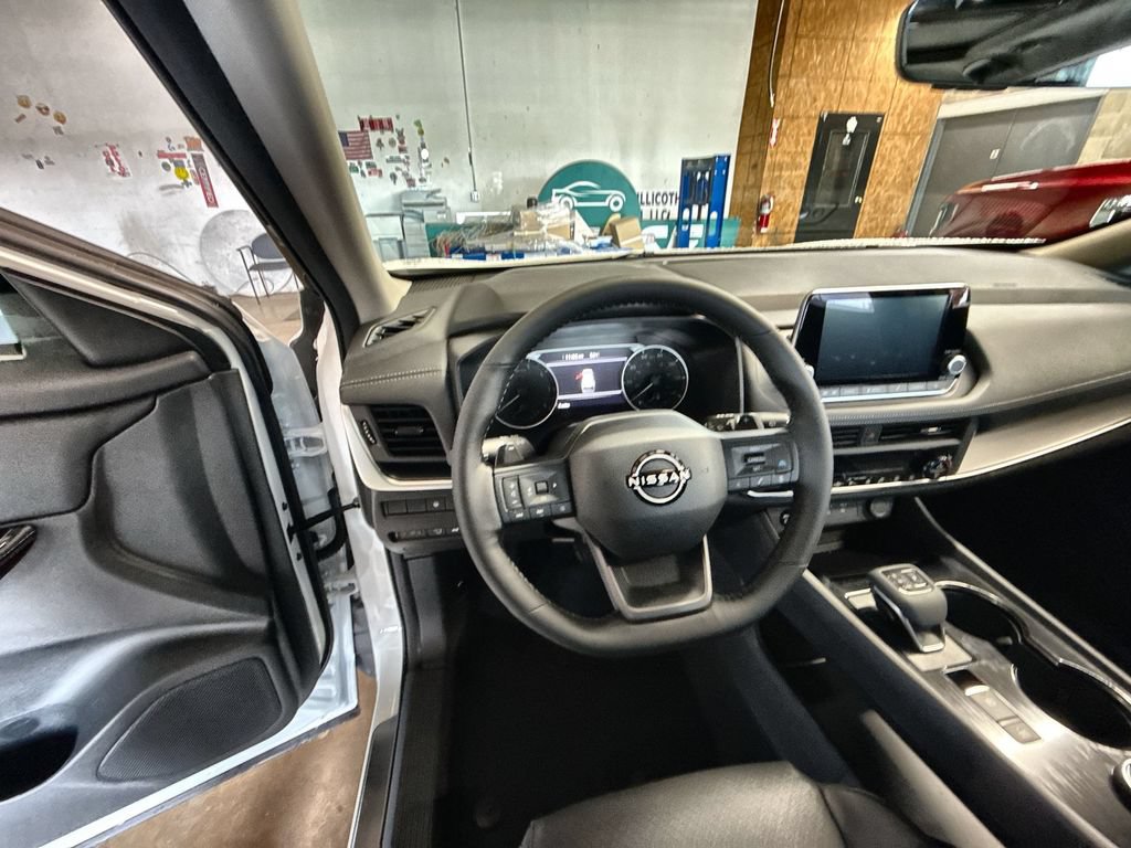 New 2026 Nissan Rogue Dark Armor AWD/4WD image 11