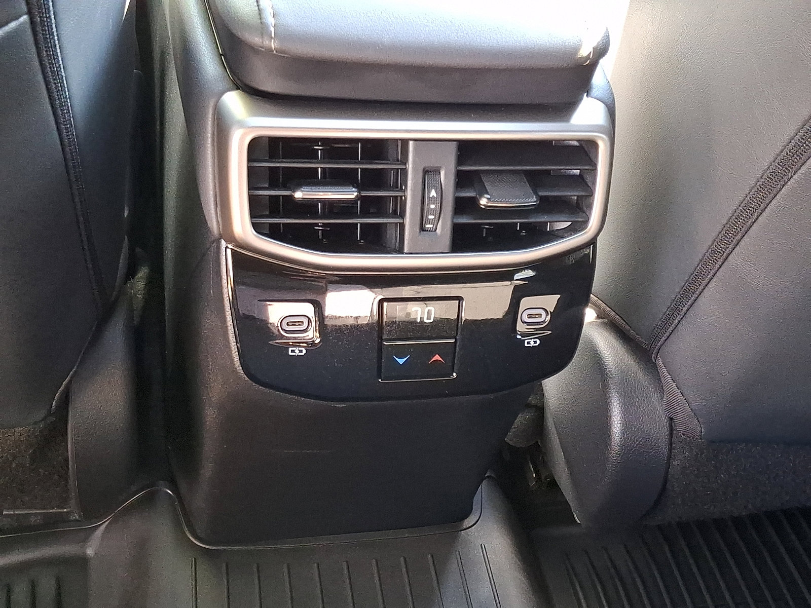 Used 2023 Lexus RX 350 Premium w/ Accessory Package (Z1) AWD/4WD image 11