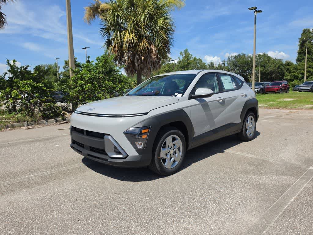 New 2027 Hyundai Kona SE FWD image 2