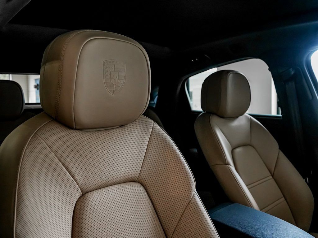 New 2026 Porsche Cayenne S AWD/4WD image 32