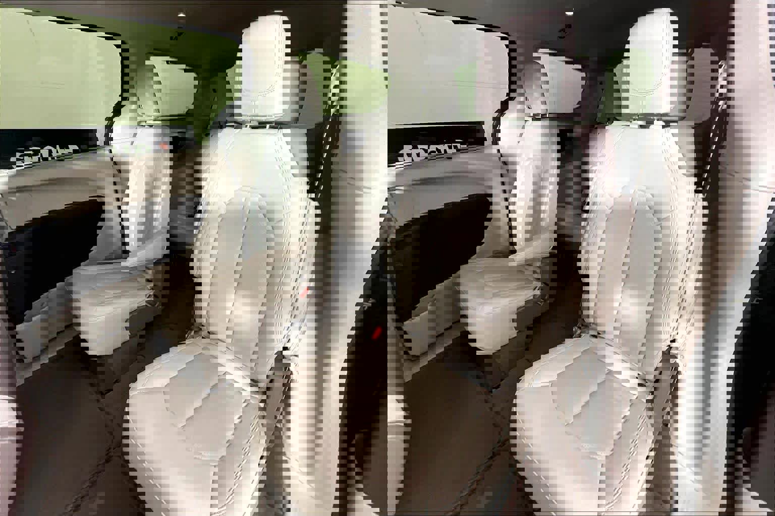 Used 2020 Chrysler Pacifica Touring-L Plus w/ Tire & Wheel Group FWD image 17