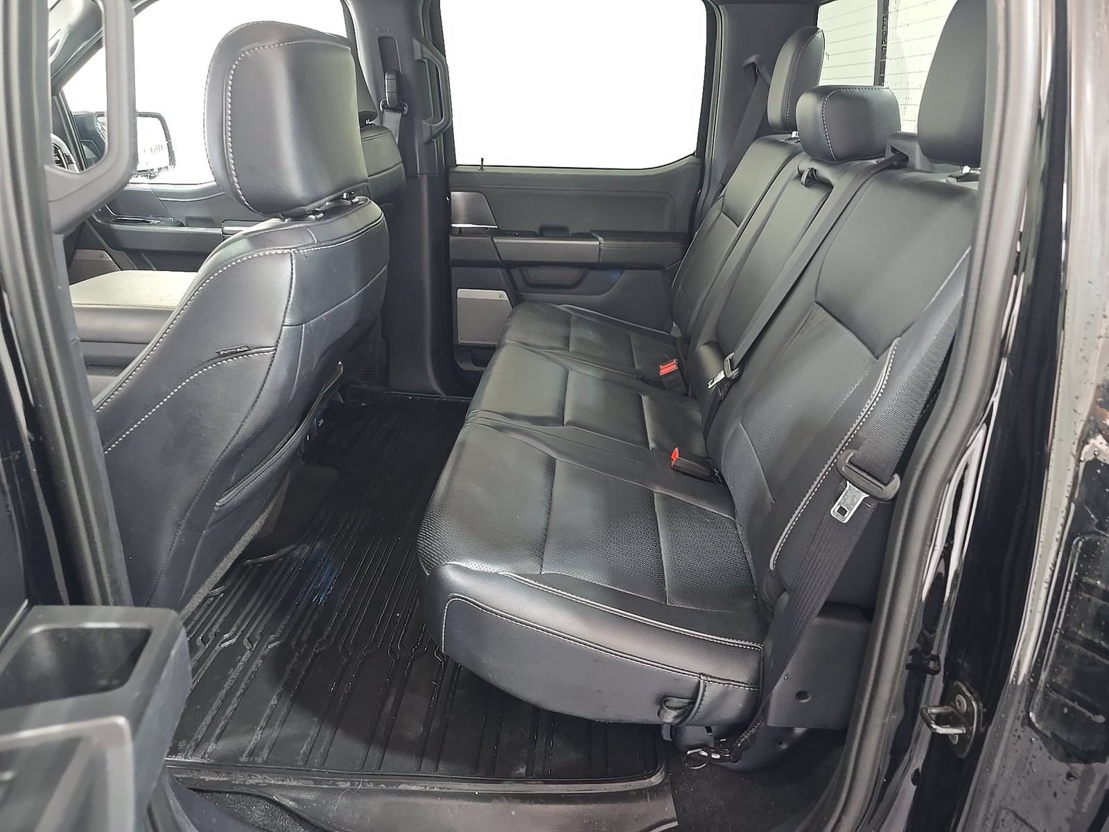 Used 2024 Ford F150 Lariat AWD/4WD image 14