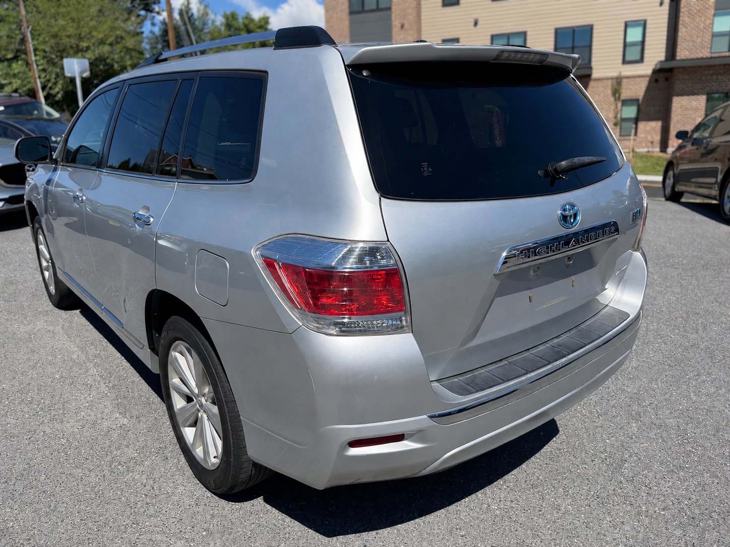 Used 2013 Toyota Highlander Limited AWD/4WD image 5