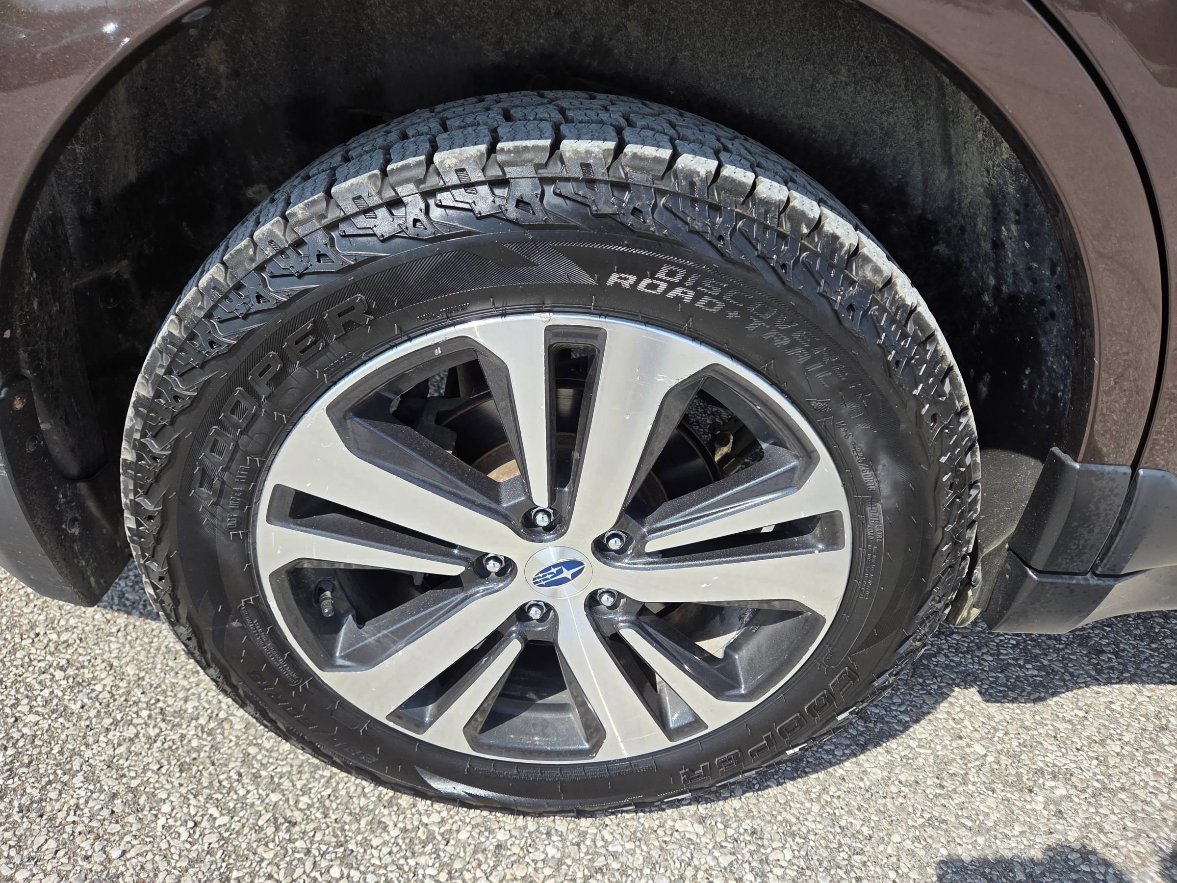 Used 2019 Subaru Outback 3.6R Limited w/ Popular Package #2 AWD/4WD image 10