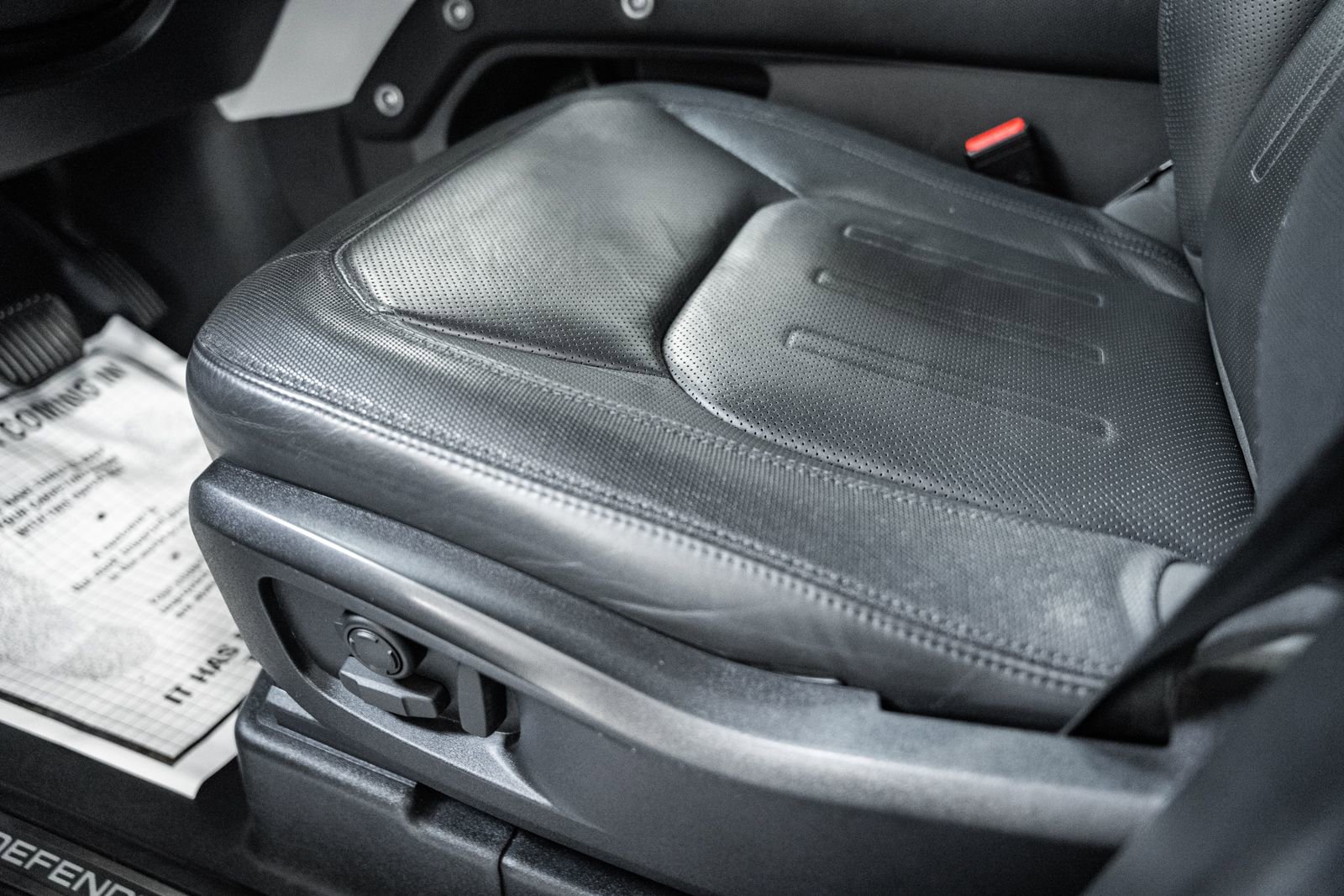 Used 2022 Land Rover Defender 110 X-Dynamic HSE AWD/4WD image 42