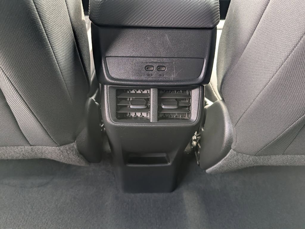 Used 2025 Chevrolet Equinox LT image 14