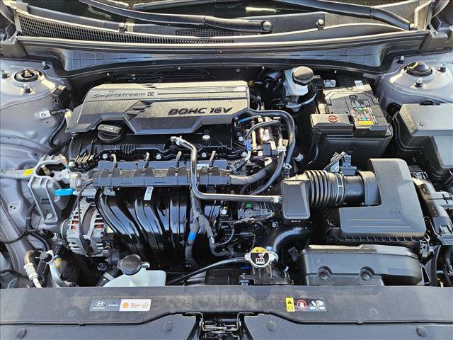Used 2025 Hyundai Elantra SEL FWD image 26