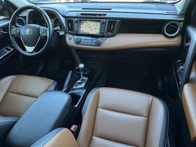 Used 2017 Toyota RAV4 Limited image 25