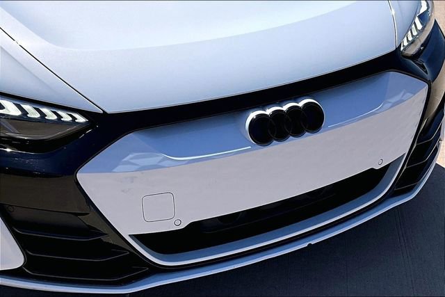 Used 2023 Audi RS e-tron GT w/ Ceramic Brake Package image 30