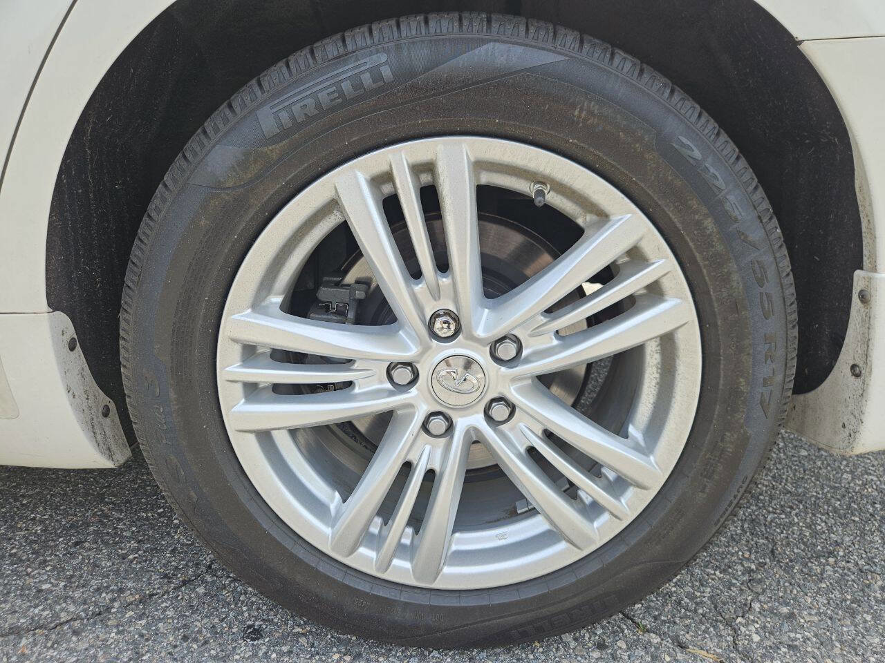 Used 2013 INFINITI G37 x Sedan w/ Premium Pkg AWD/4WD image 25