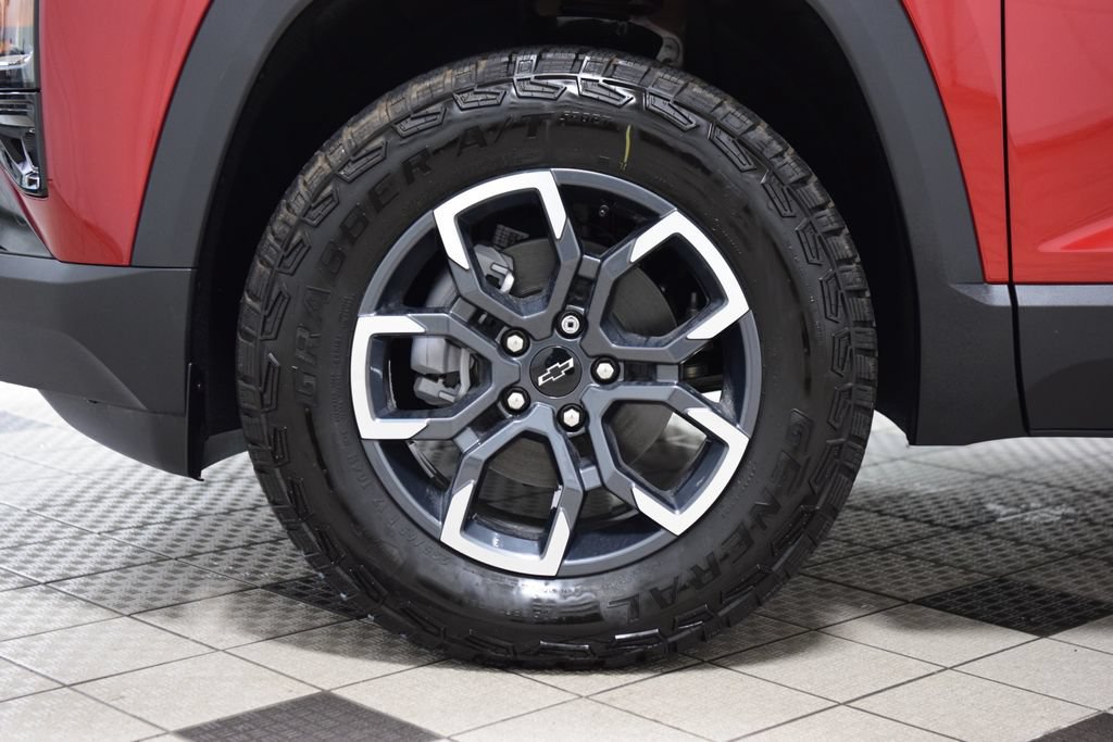New 2027 Chevrolet Equinox ACTIV w/ Safety and Technology Package AWD/4WD image 29