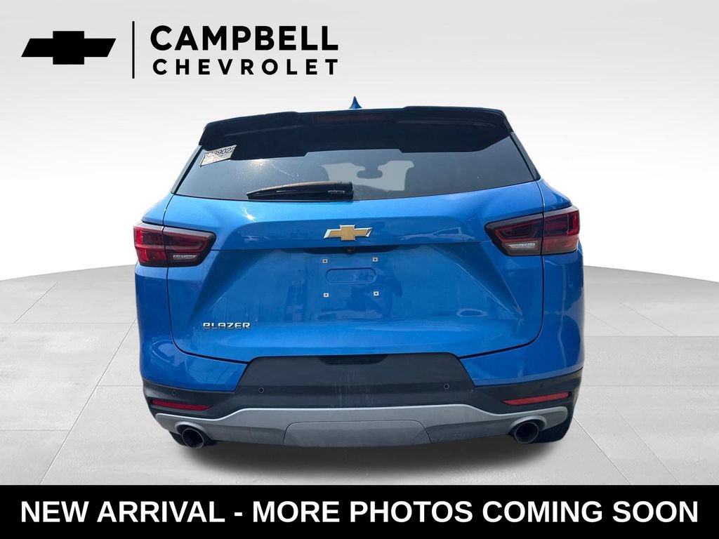 Used 2024 Chevrolet Blazer LT w/ Convenience Package FWD image 4