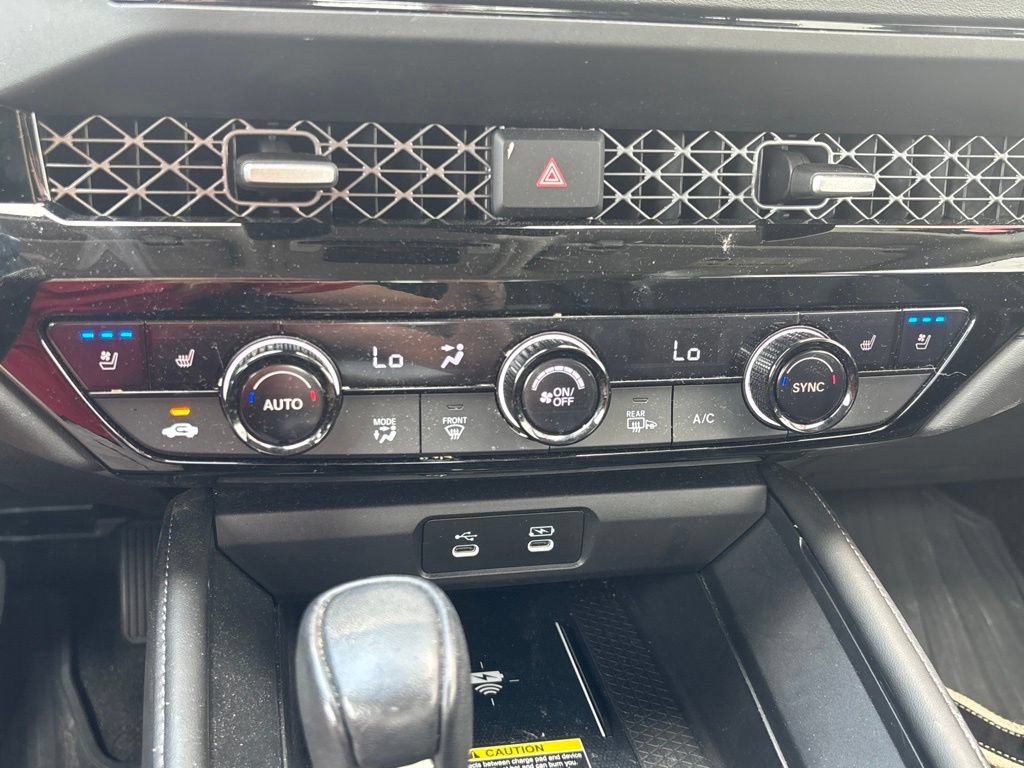 Used 2023 Honda Accord Touring image 14
