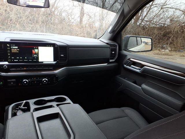 Used 2024 GMC Sierra 1500 Elevation image 9