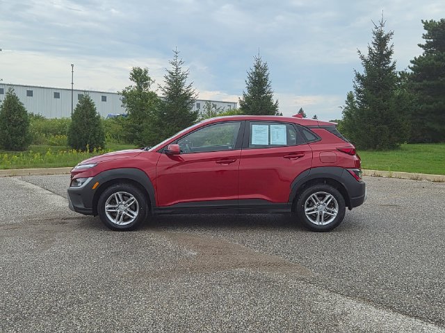 Used 2022 Hyundai Kona SE AWD/4WD image 9