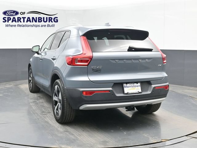 Used 2023 Volvo XC40 B4 Ultimate FWD image 8