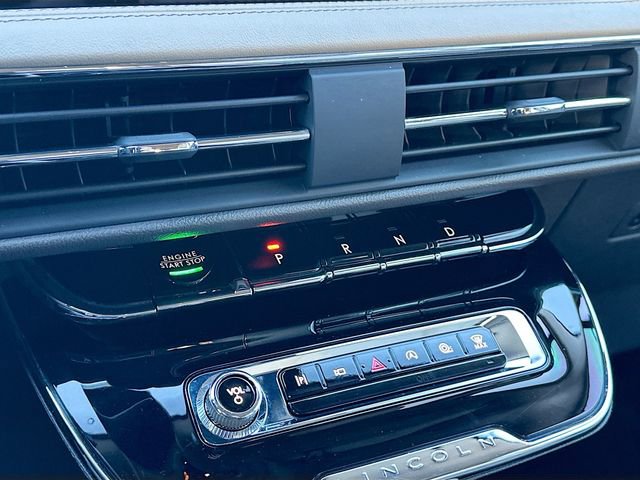 Used 2024 Lincoln Corsair Reserve AWD/4WD image 17