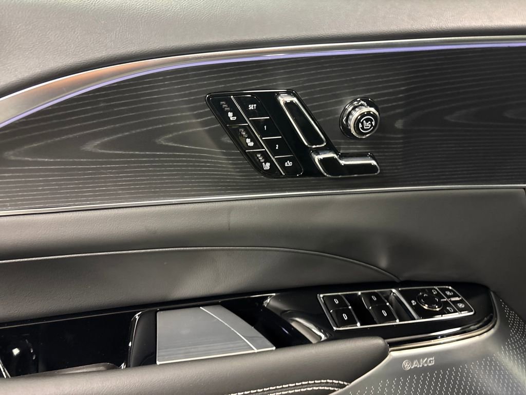 New 2026 Cadillac Lyriq Premium Luxury image 22