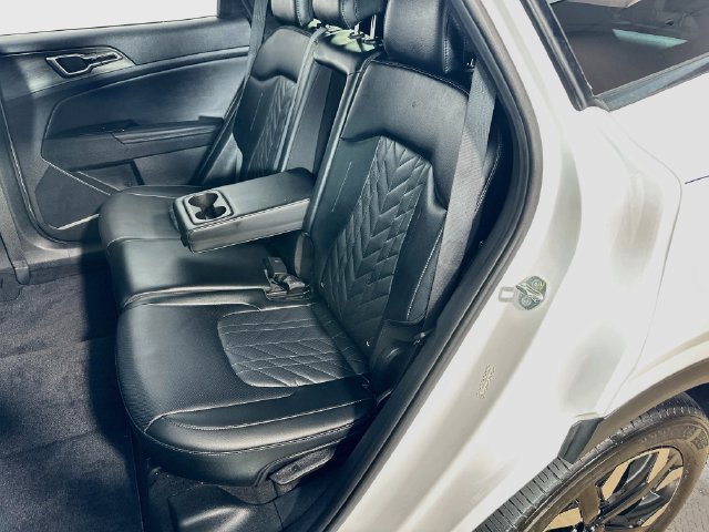 Used 2023 Kia Sportage X-Line w/ X-Line Premium Package AWD/4WD image 15