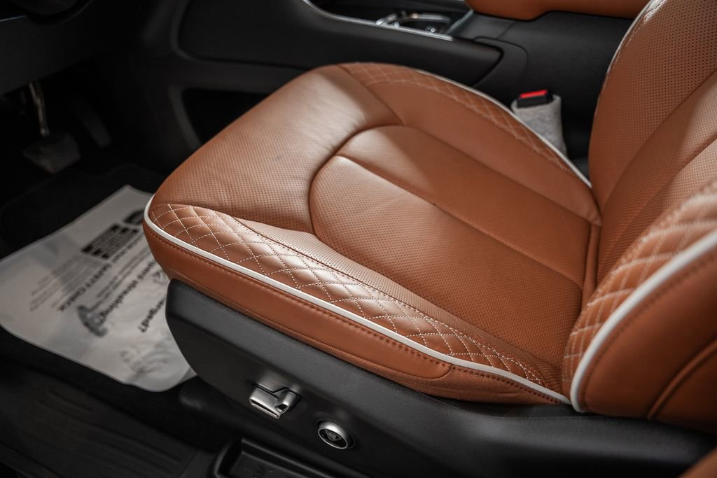 New 2026 Chrysler Pacifica Pinnacle image 36