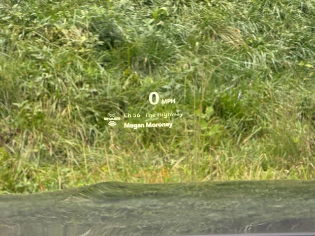 Used 2022 Buick Envision Avenir w/ Technology Package II image 38