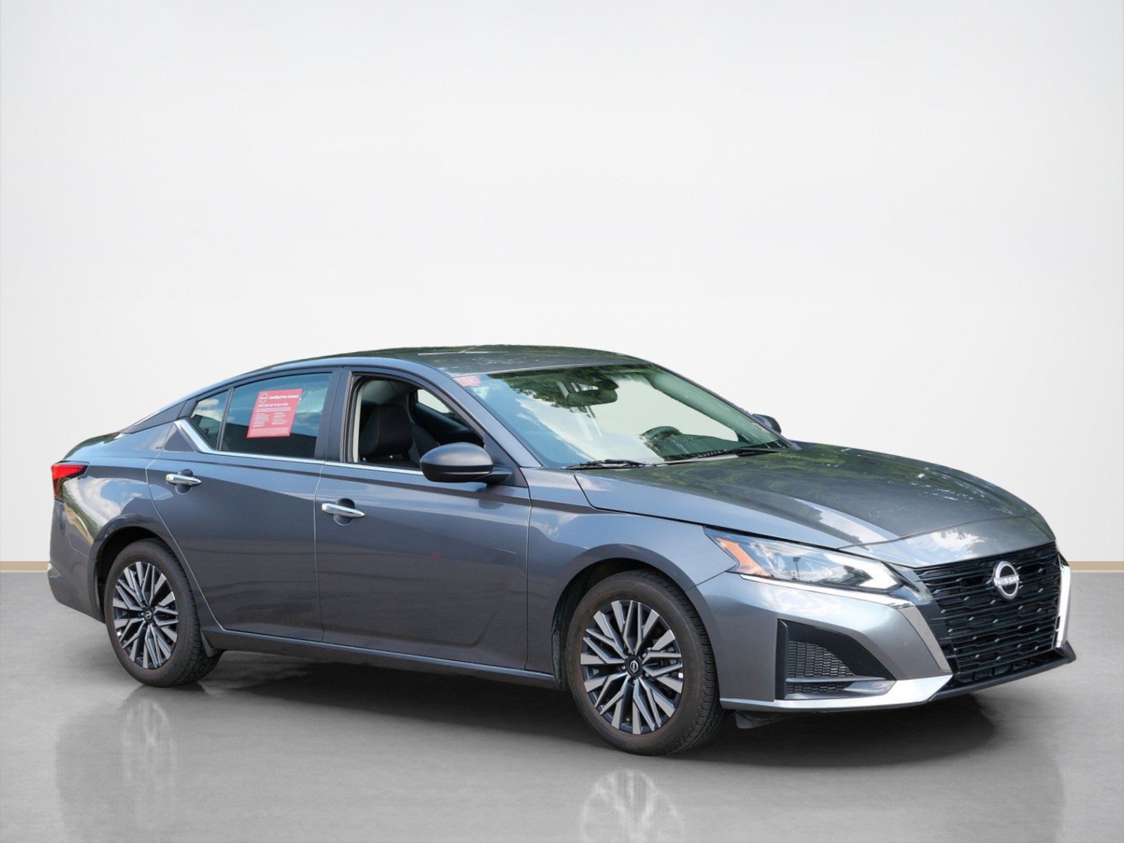 Certified 2025 Nissan Altima 2.5 SV FWD image 7