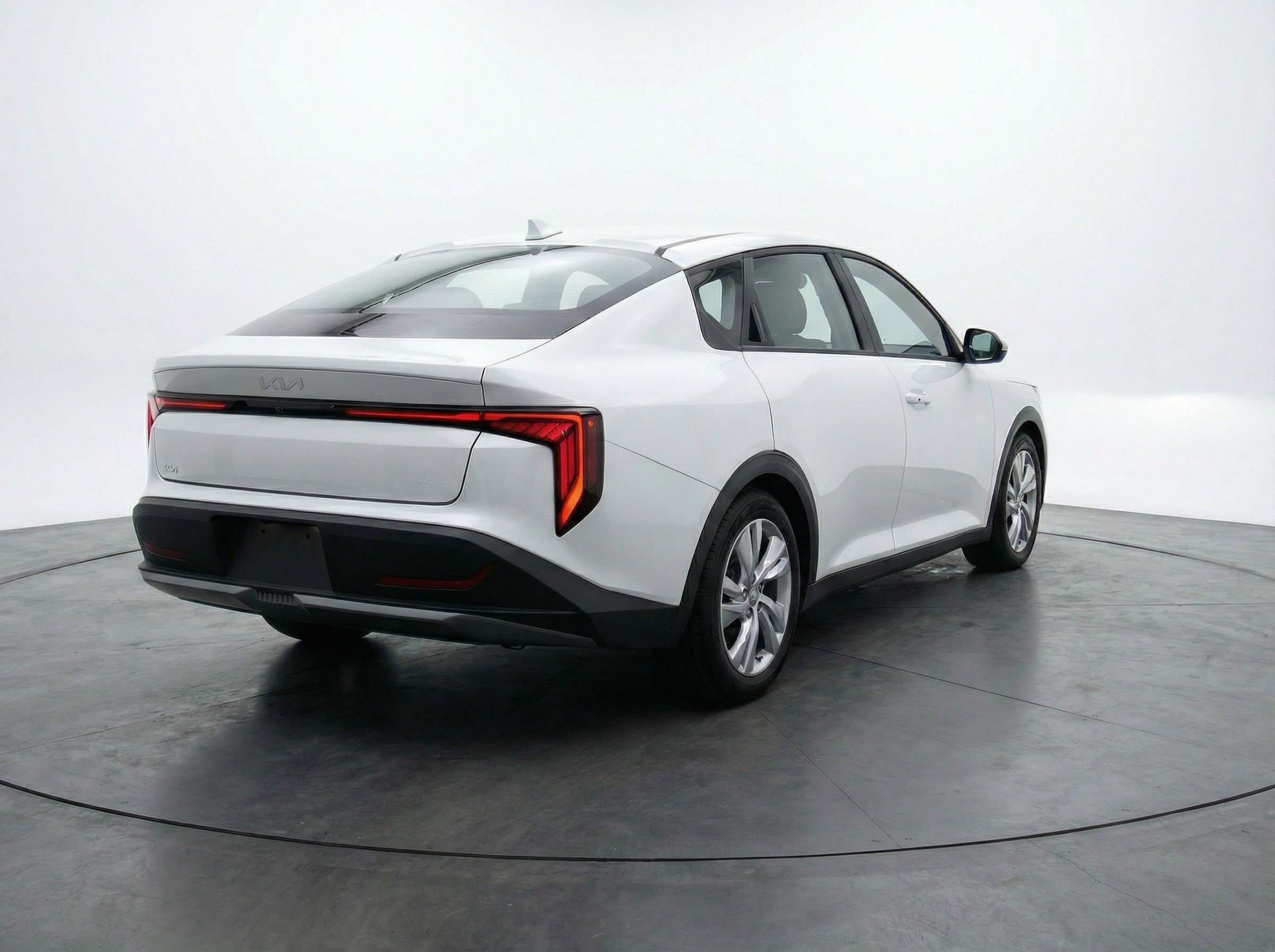 Used 2025 Kia K4 FWD image 9