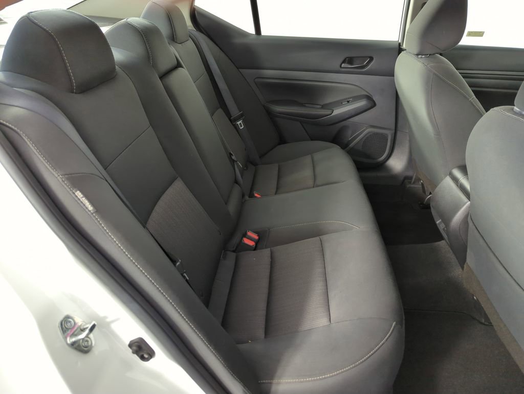 Used 2025 Nissan Altima 2.5 SV image 31