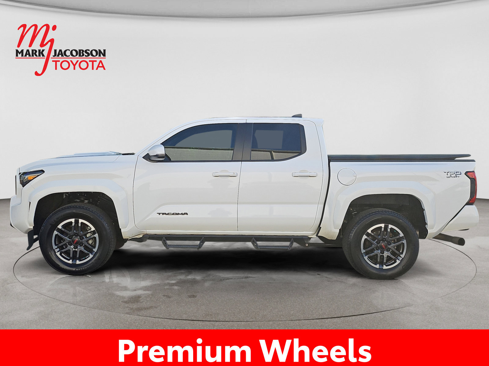 Used 2024 Toyota Tacoma TRD Sport w/ TRD Sport Upgrade Package AWD/4WD image 15