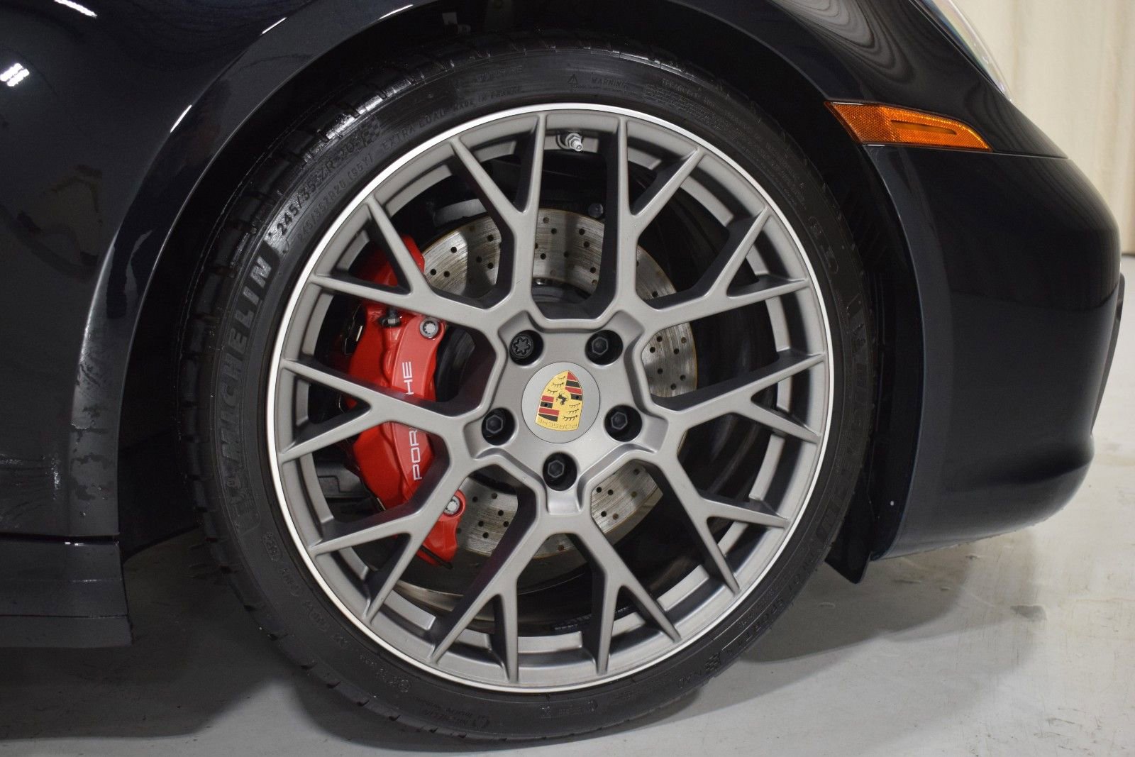 Used 2024 Porsche 911 Carrera 4S AWD/4WD image 17