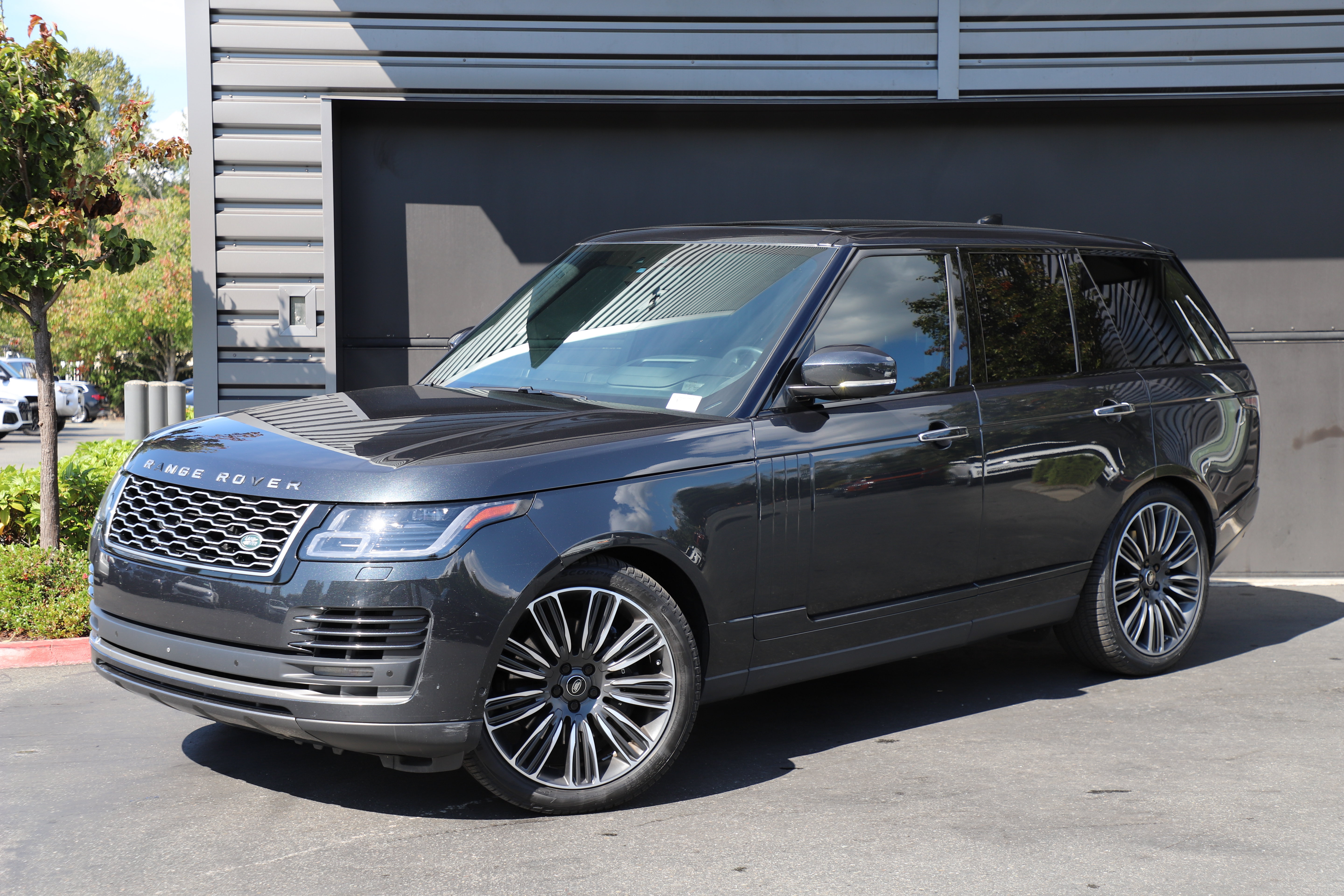 Used 2019 Land Rover Range Rover Autobiography