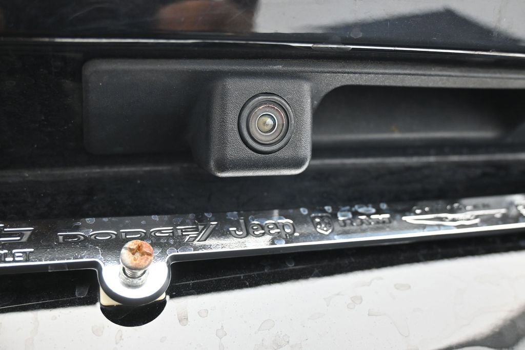 Used 2021 Chevrolet Equinox LS FWD image 30